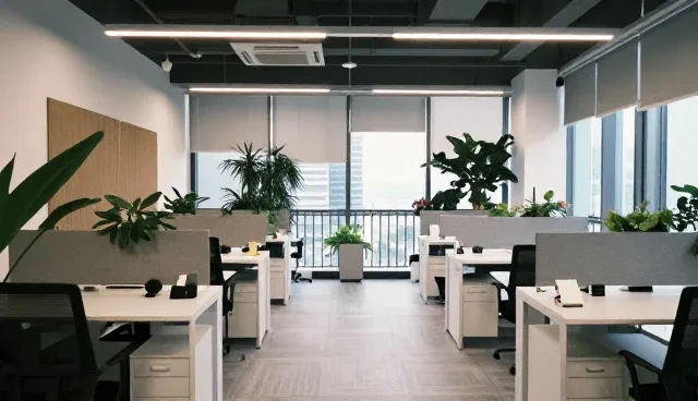 AI绘画提示词多件优惠：选型与使用建议