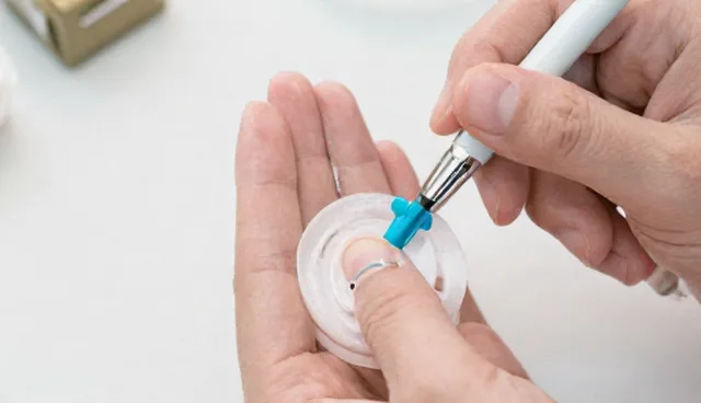 ai提示词英文分享怎么写,掌握这两个环节提升输出效果